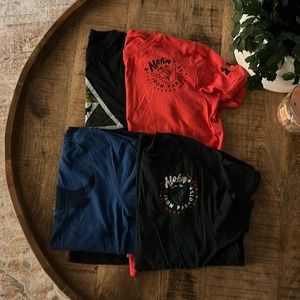 4 Medium Under Armour - The Rock T-shirts